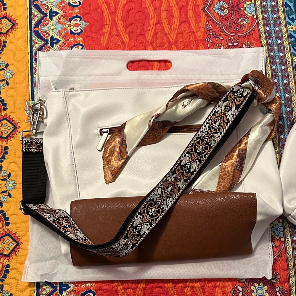 Elegant HKCLUF White and Brown Women's Bag Set w/3 straps